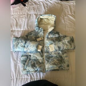 GILLY HICKS PUFFER JACKET SIZE MEDIUM